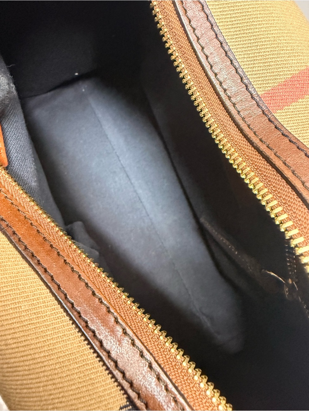 BURBERRY House Check Bowling Bag Brown Leather Handle - Picture 2 of 13